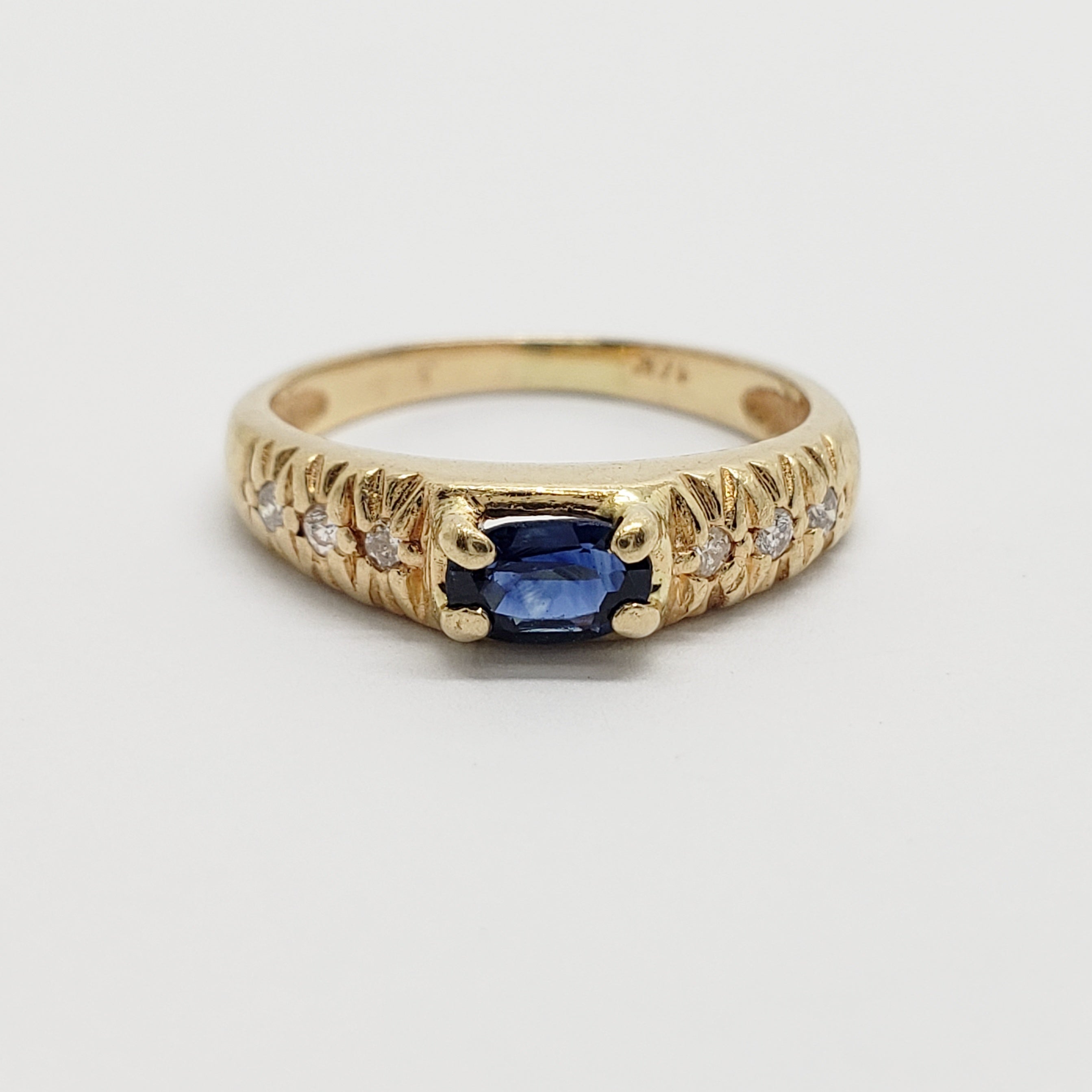 Vintage Sapphire and Diamond Ring | Era Design Vancouver Canada