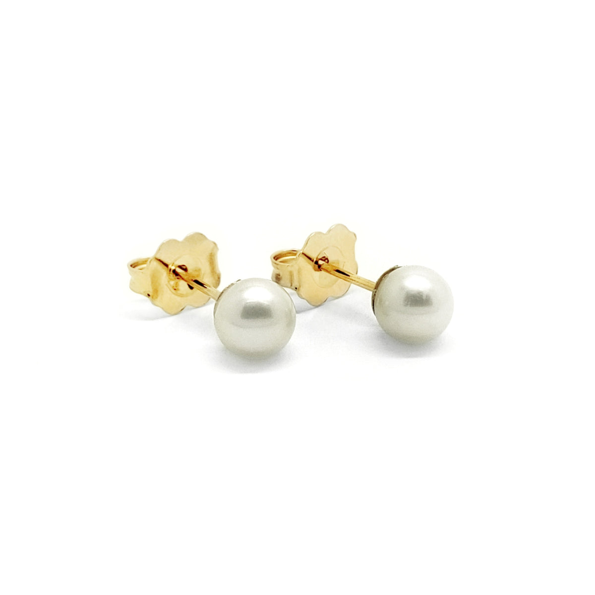 Freshwater pearl and diamond earrings deals